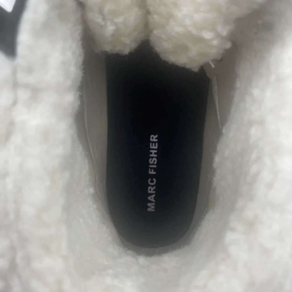 Marc Fisher Daire Black‎ Suede Sneaker Boots With Faux Fur Lining Women's Size 7